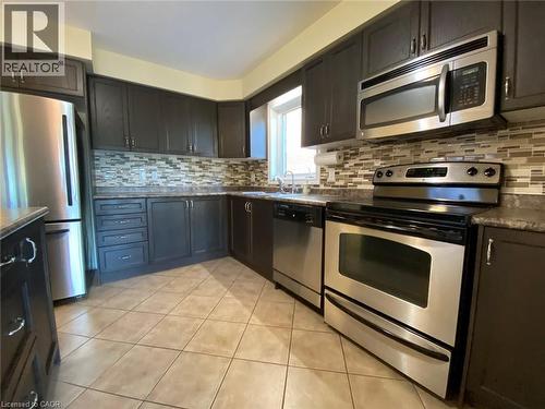 609 Isaiah Crescent, Kitchener, ON - Indoor Photo Showing Kitchen With Stainless Steel Kitchen With Upgraded Kitchen