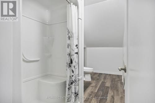 42400 John Wise Line, Central Elgin, ON - Indoor Photo Showing Bathroom