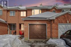 37 DAVENTRY CRESCENT  Ottawa, ON K2J 4N6