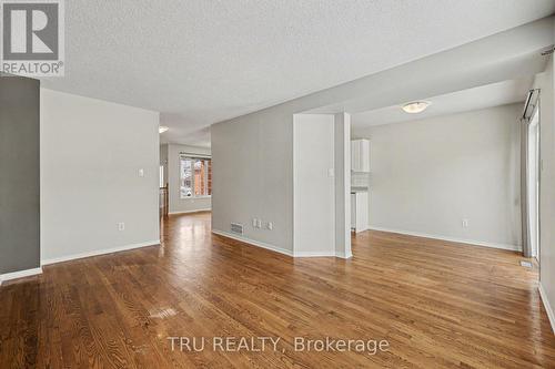 37 Daventry Crescent, Ottawa, ON - Indoor Photo Showing Other Room