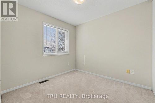 37 Daventry Crescent, Ottawa, ON - Indoor Photo Showing Other Room