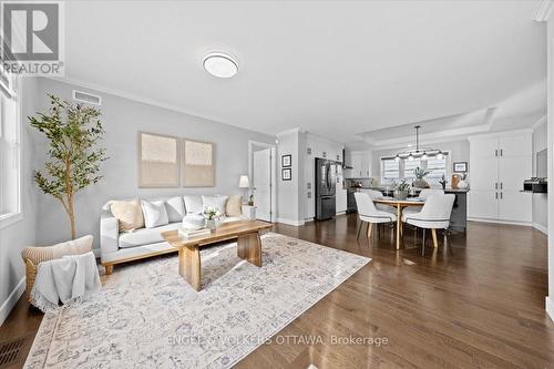 1005 Gold Crescent, Ottawa, ON 