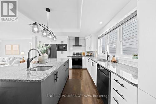 1005 Gold Crescent, Ottawa, ON 