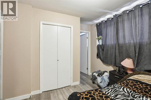 917 7Th Avenue N, Saskatoon, SK - Indoor Photo Showing Bedroom