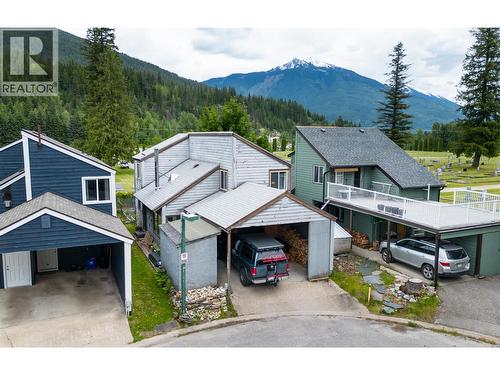 1852 Corbin Place  Revelstoke, BC V0E 2S0