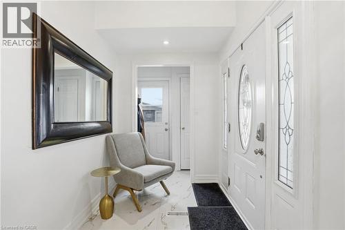 697 Lomond Crescent, Burlington, ON - Indoor Photo Showing Other Room