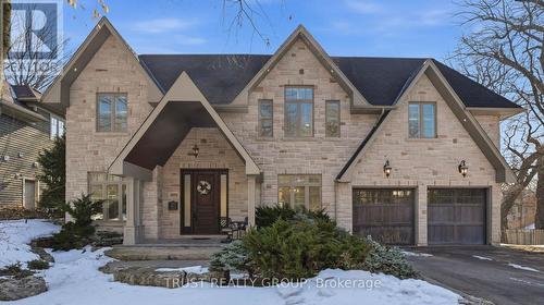 1372 DUNCAN ROAD  Oakville, ON L6J 2R1
