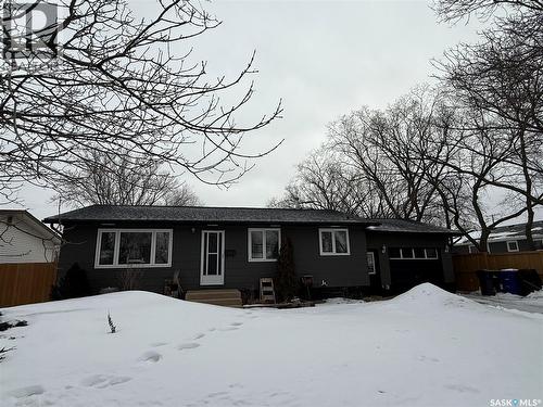 708 Brimacombe DRIVE  Weyburn, SK S4H 2P8