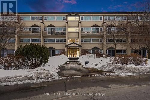121 - 12 CORKSTOWN ROAD  Ottawa, ON K2H 5B3