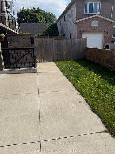 Separate entrance to Lower unit - 37A Ormonde Avenue, St. Catharines (Facer), ON - Outdoor