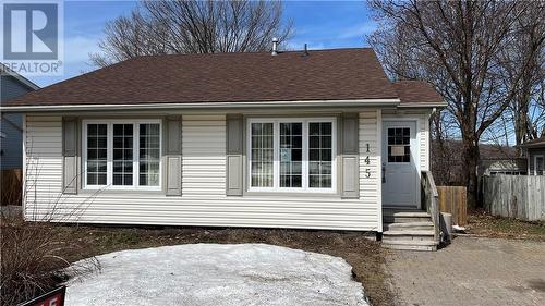 145 Axmith Avenue  Elliot Lake, ON P5A 1B9