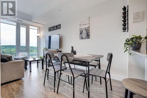 911A - 9608 Yonge Street, Richmond Hill, ON - Indoor Photo Showing Dining Room