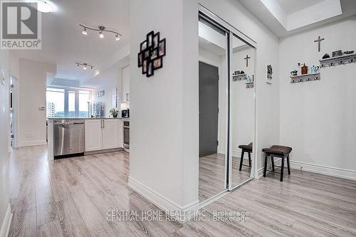 911A - 9608 Yonge Street, Richmond Hill, ON - Indoor