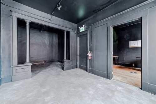 Bureau - 19 Place Du Marché, Saint-Jean-Sur-Richelieu, QC -  With Exterior