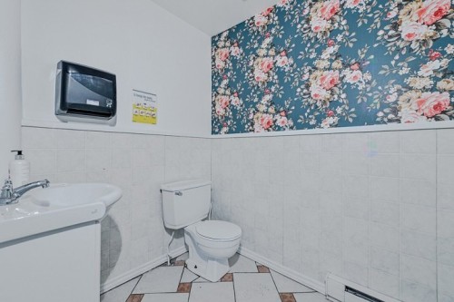 Salle de bains - 19 Place Du Marché, Saint-Jean-Sur-Richelieu, QC - Indoor Photo Showing Bathroom