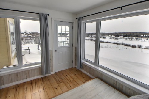 Spa - 1801 1Re Rue E., Amos, QC - Indoor Photo Showing Other Room