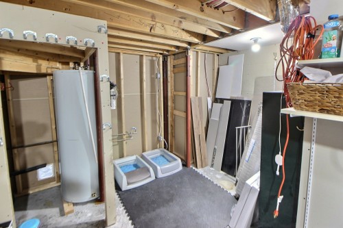 Rangement - 1801 1Re Rue E., Amos, QC - Indoor Photo Showing Basement