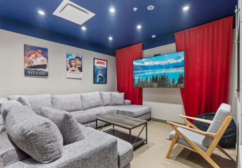 Salle communautaire - 601-2025 Rue Peel, Montréal (Ville-Marie), QC - Indoor Photo Showing Living Room