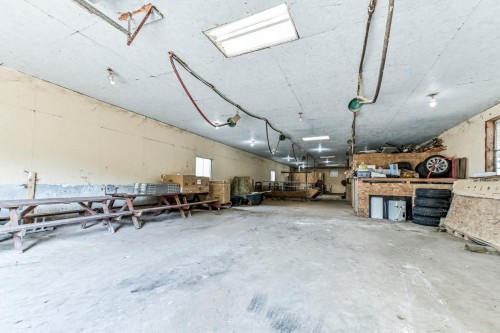 Autre - 7 Rg Des Patriotes S., Saint-Cyprien-De-Napierville, QC - Indoor Photo Showing Garage