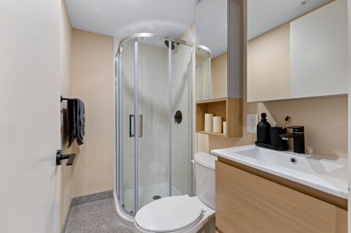 Bathroom - 903-2025 Rue Peel, Montréal (Ville-Marie), QC - Indoor Photo Showing Bathroom