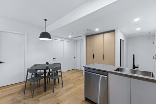 Salle à manger - 802-2025 Rue Peel, Montréal (Ville-Marie), QC - Indoor