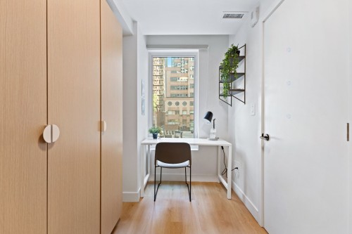 Chambre à coucher - 802-2025 Rue Peel, Montréal (Ville-Marie), QC - Indoor Photo Showing Other Room