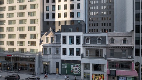 Front of Structure - 302-2025 Rue Peel, Montréal (Ville-Marie), QC - Outdoor With Facade