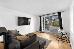 Salon - 