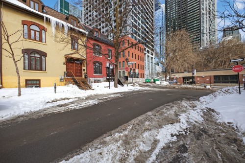 Rue - 1379 Av. Argyle, Montréal (Ville-Marie), QC - Outdoor With Facade