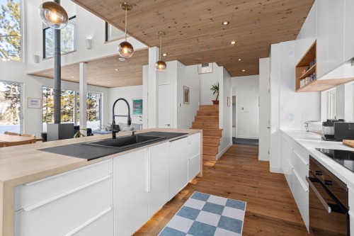 Cuisine - 25 Ch. Des Perséides, Sainte-Béatrix, QC - Indoor Photo Showing Kitchen