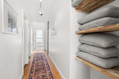 Corridor - 25 Ch. Des Perséides, Sainte-Béatrix, QC - Indoor Photo Showing Other Room