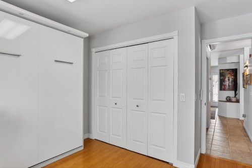 Bureau - 30 Place Optimiste, Sainte-Thècle, QC 