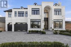 95 MAY AVENUE  Richmond Hill, ON L4C 3S7