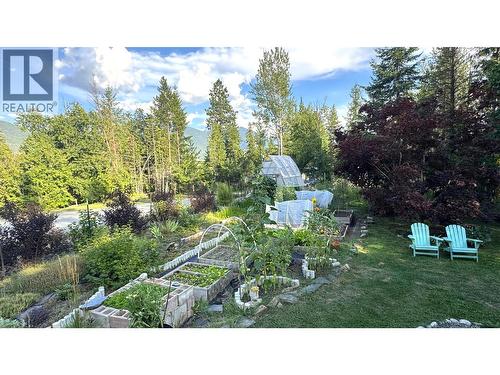 6051 Pine Ridge Road, Kaslo, BC - Outdoor