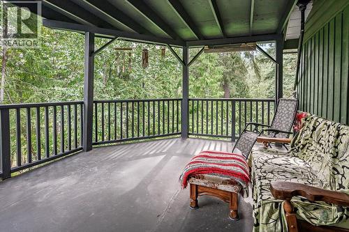 6051 Pine Ridge Road, Kaslo, BC - Outdoor With Deck Patio Veranda With Exterior