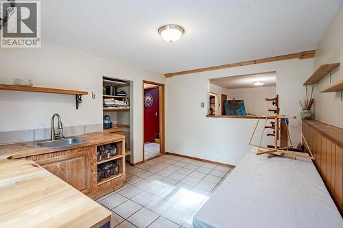 6051 Pine Ridge Road, Kaslo, BC - Indoor Photo Showing Other Room
