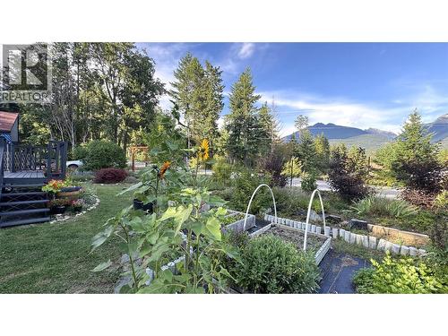 6051 Pine Ridge Road, Kaslo, BC - Outdoor With View