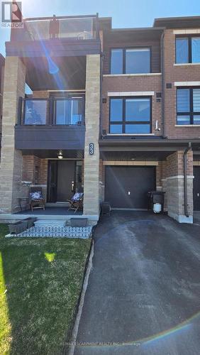 33 RED MAPLE LANE  Barrie, ON L9J 0N4