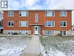 318 DOLPH Street S Unit# 6  Cambridge, ON N3H 2C2