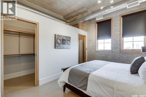401 73 24Th Street E, Saskatoon, SK - Indoor Photo Showing Bedroom