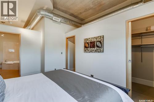 401 73 24Th Street E, Saskatoon, SK - Indoor Photo Showing Bedroom