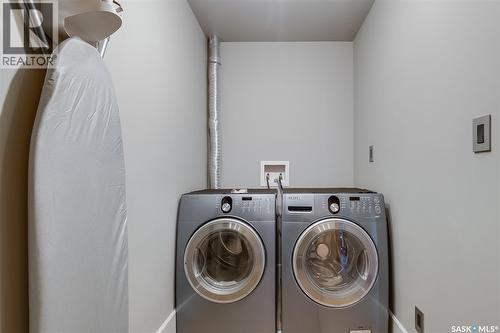 401 73 24Th Street E, Saskatoon, SK - Indoor Photo Showing Laundry Room