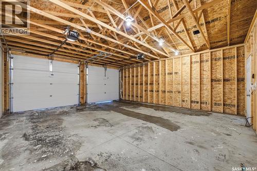 1131B 6Th Street E, Saskatoon, SK - Indoor Photo Showing Garage