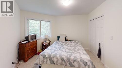 245 Rainbow Ridge Road, Procter, BC - Indoor Photo Showing Bedroom