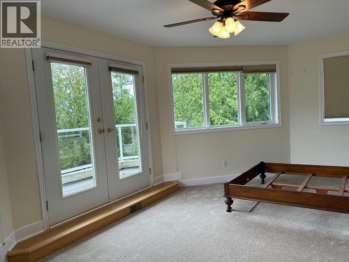 245 Rainbow Ridge Road, Procter, BC - Indoor Photo Showing Other Room