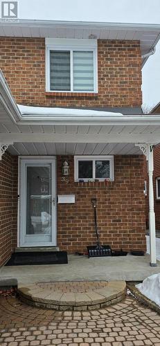 39 Ridware Crescent, Toronto, ON - Outdoor With Exterior