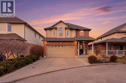 7 VIDAL Court  Grimsby, ON L3M 5R8