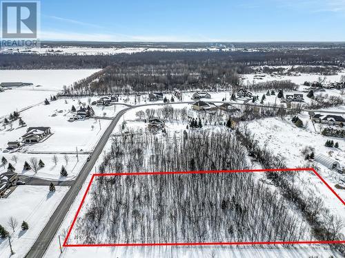 7511 Dawn Tara Drive, Ottawa, ON 