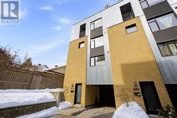 1890 CARLING AVENUE  Ottawa, ON K2A 1E7