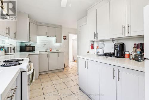 58 East Avenue S, Hamilton, ON - Indoor Photo Showing Kitchen
